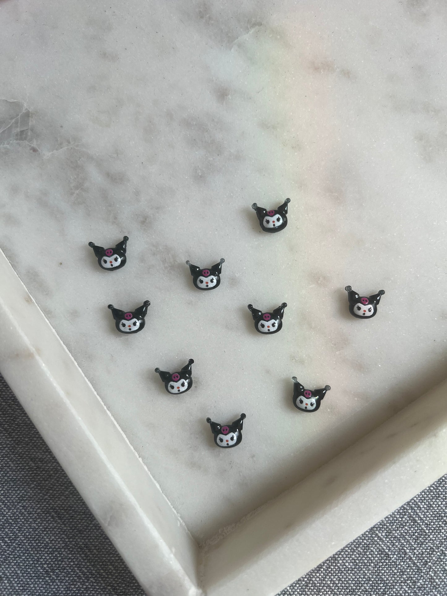 10 Mini Kuromi Magnets